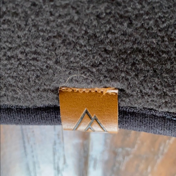 NWT! Men’s Alpine Field and Stream pullover - Picture 8 of 9